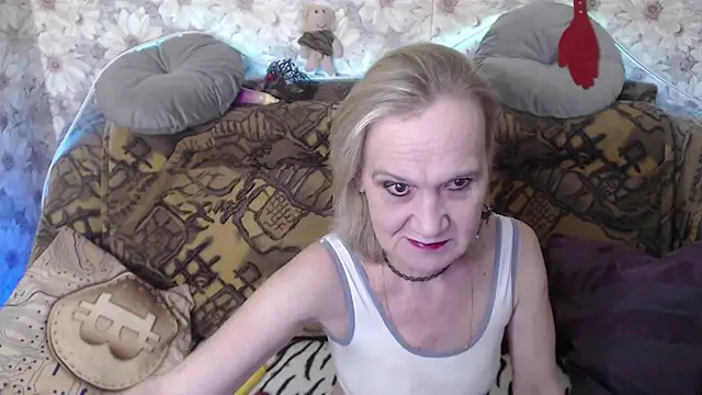 MissBekker online show from 6, 3, 2025