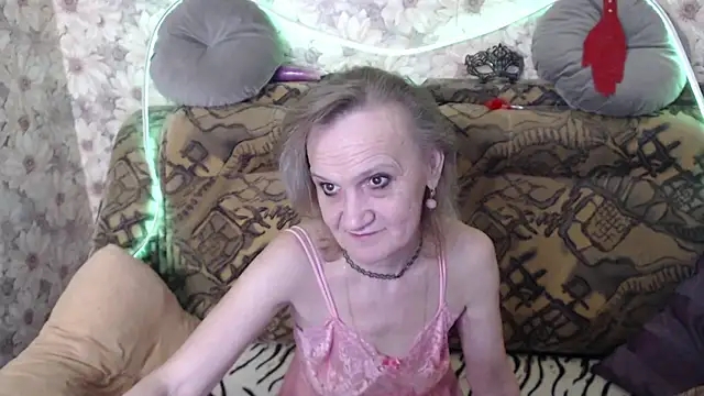 MissBekker online show from 8, 7, 2026