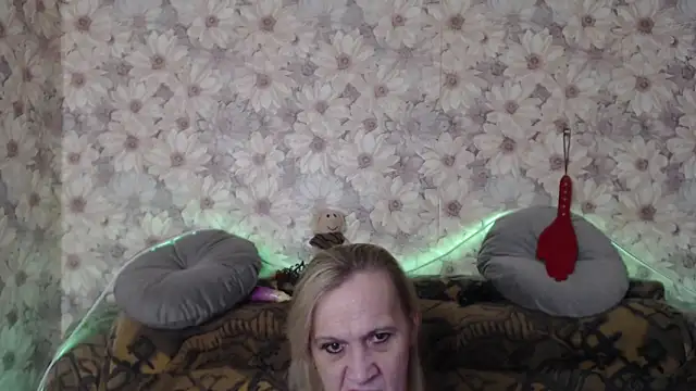 MissBekker online show from 24, 2, 2025