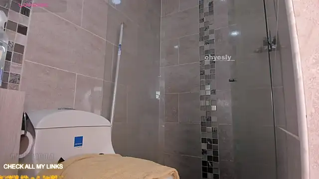 ohyesly  online show from 16, 11, 2025