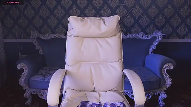 Daphne Moss online show from 14, 10, 2025