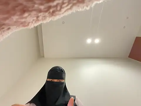 Submissive Arab online show from 23, 4, 2026