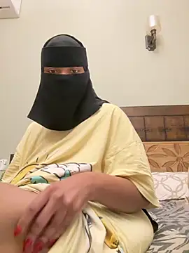 Snapshot of Submissive_Arab chatting on 24, 9, 2025 Submissive Arab online show from 24, 9, 2025