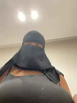 Snapshot of Submissive_Arab chatting on 23, 6, 2026 Submissive Arab online show from 23, 6, 2026