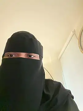 Snapshot of Submissive_Arab chatting on 29, 5, 2026 Submissive Arab online show from 29, 5, 2026