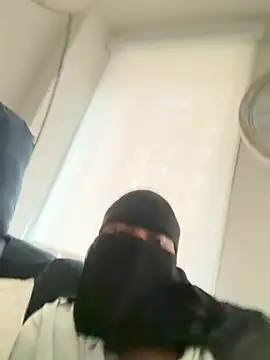 Snapshot of Submissive_Arab chatting on 20, 5, 2026 Submissive Arab online show from 20, 5, 2026