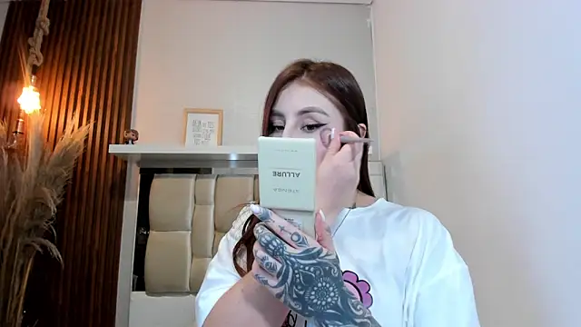 LANA-JONNES online show from 17, 10, 2025