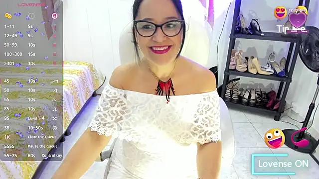 Chanel Doll  online show from 30, 10, 2025