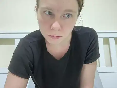 SweetLucy96 online show from 12, 11, 2025