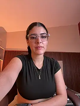  Niah  online show from 19, 2, 2026