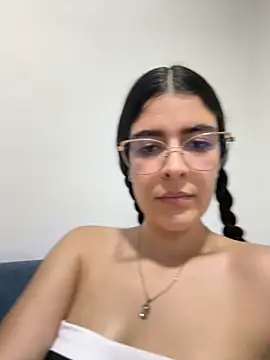  Niah  online show from 8, 2, 2026