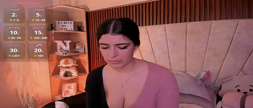  Niah  online show from 21, 10, 2025