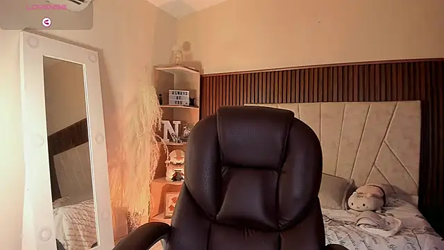  Niah  online show from 8, 10, 2025