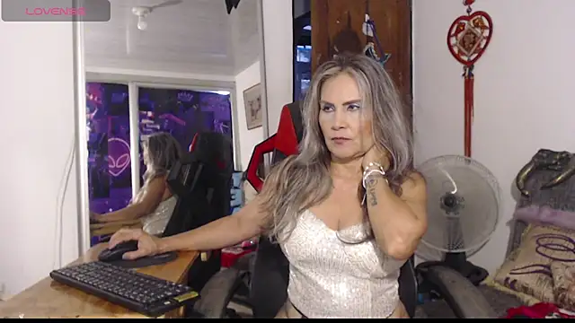 amandabakerx online show from 14, 1, 2025