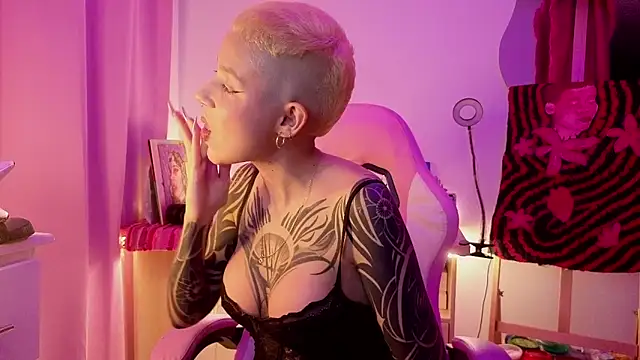 goddess vee  online show from 22, 4, 2026