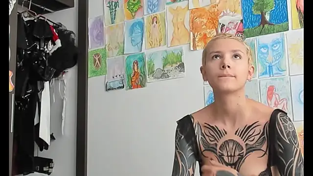 goddess vee  online show from 25, 9, 2025