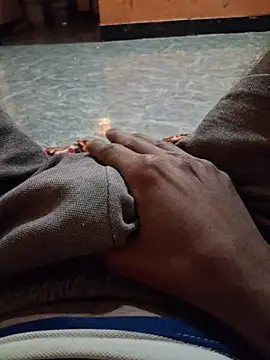 Snapshot of IndianBig_Dick chatting on 3, 12, 2025 IndianBig Dick online show from 3, 12, 2025