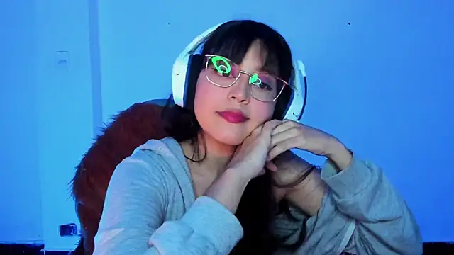 Little Lisy online show from 3, 12, 2025