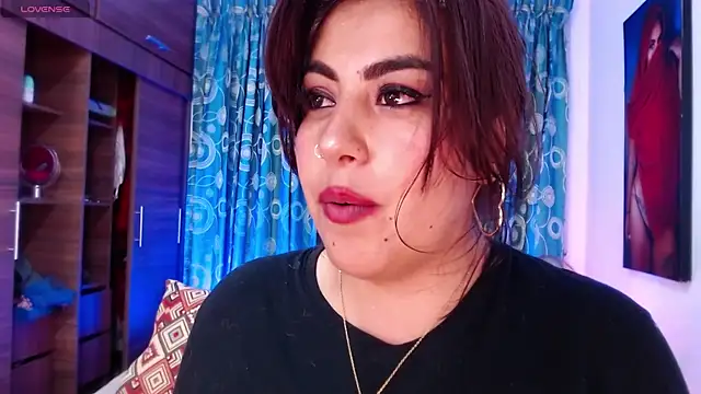 gatuwildhott online show from 5, 1, 2025