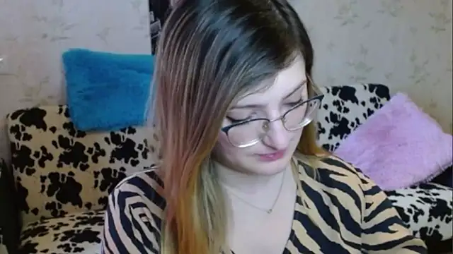 Snapshot of Arielsssplash chatting on 2, 10, 2025 Arielsssplash online show from 2, 10, 2025