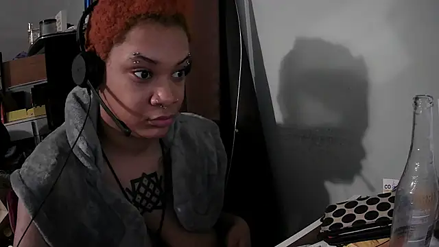 nickytheehawtie online show from 3, 5, 2026