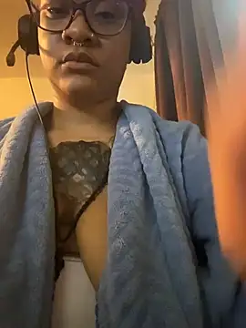 nickytheehawtie online show from 28, 3, 2026