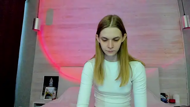 molly hunt  online show from 4, 4, 2026