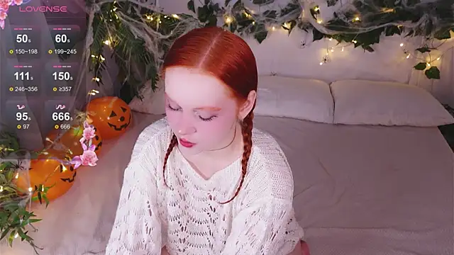 Elfa Mirielle online show from 6, 11, 2025