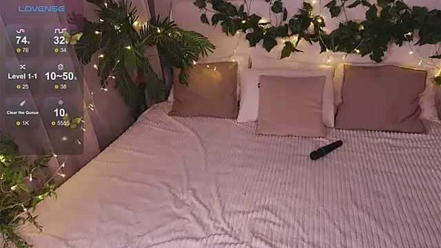 Elfa Mirielle online show from 5, 12, 2025