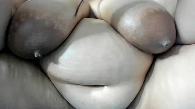 Snapshot of Alondra_zaaens chatting on 23, 1, 2025 Alondra zaaens online show from 23, 1, 2025