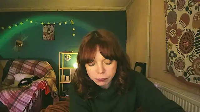 ClancyMorissey online show from 28, 2, 2025