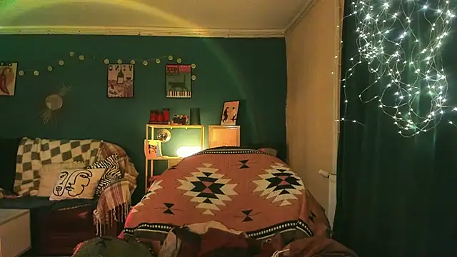 Snapshot of ClancyMorissey chatting on 7, 5, 2026 ClancyMorissey online show from 7, 5, 2026