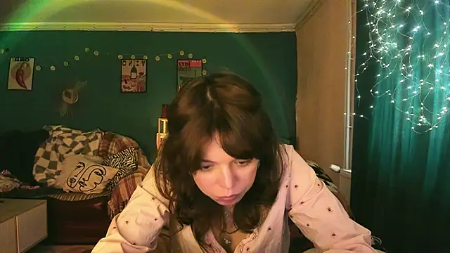 Snapshot of ClancyMorissey chatting on 6, 5, 2026 ClancyMorissey online show from 6, 5, 2026