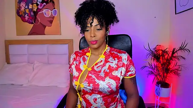 AitanaBrown  online show from 5, 5, 2026