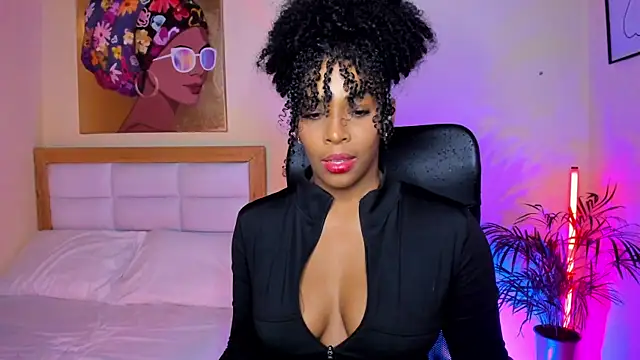 AitanaBrown  online show from 17, 4, 2026