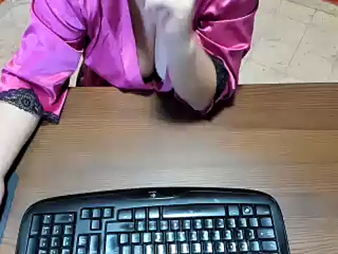 Snapshot of NikkiHolland chatting on 2, 2, 2025 NikkiHolland online show from 2, 2, 2025