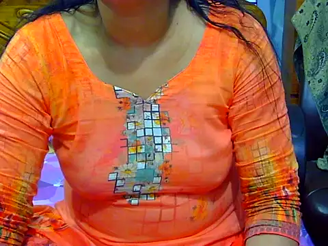 Snapshot of Daneldayna chatting on 17, 5, 2026 Daneldayna online show from 17, 5, 2026