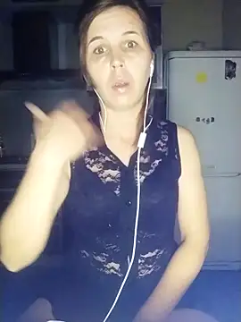 Snapshot of loveis007 chatting on 29, 10, 2025 loveis007 online show from 29, 10, 2025