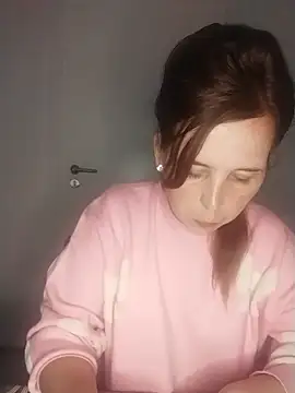 Snapshot of loveis007 chatting on 24, 9, 2025 loveis007 online show from 24, 9, 2025