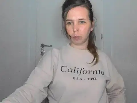 Snapshot of loveis007 chatting on 18, 3, 2025 loveis007 online show from 18, 3, 2025