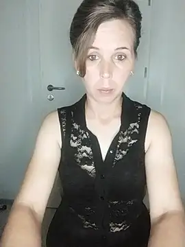 Snapshot of loveis007 chatting on 15, 9, 2025 loveis007 online show from 15, 9, 2025