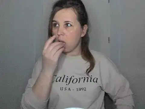 Snapshot of loveis007 chatting on 15, 3, 2025 loveis007 online show from 15, 3, 2025