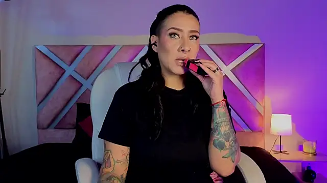  kelly hous36 online show from 11, 4, 2026