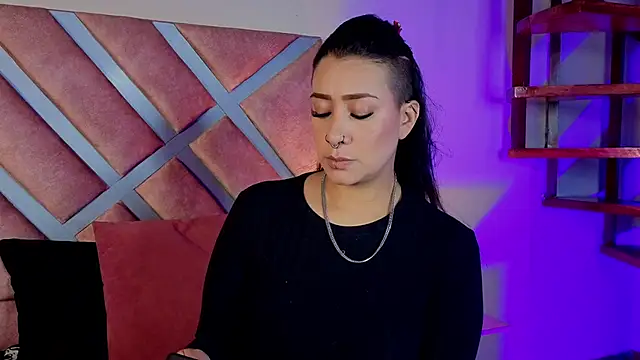  kelly hous36 online show from 13, 4, 2026