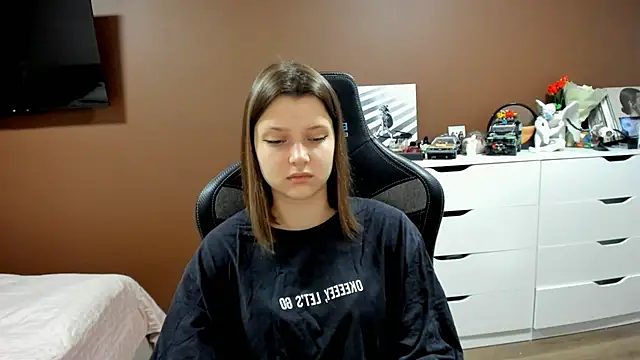 SoniNesti online show from 5, 3, 2026