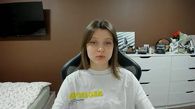 SoniNesti online show from 18, 4, 2026