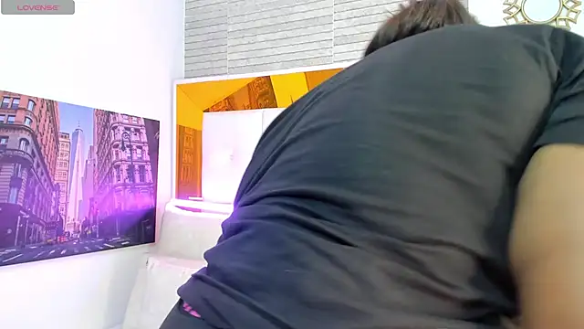 Snapshot of ShaniaBrownn chatting on 24, 10, 2025 ShaniaBrownn online show from 24, 10, 2025