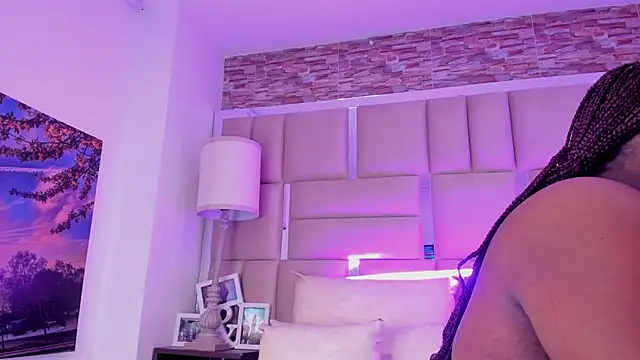 ShaniaBrownn online show from 28, 3, 2026