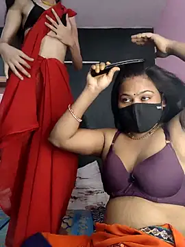 Snapshot of cutee__crazy chatting on 26, 4, 2026 cutee crazy online show from 26, 4, 2026