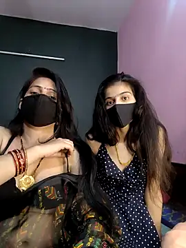 cutee  crazy online show from 5, 3, 2026